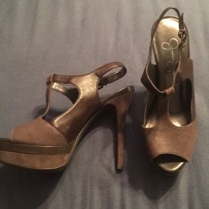 *LAST CHANCE* Jessica Simpson Brown suede/leather platform pumps